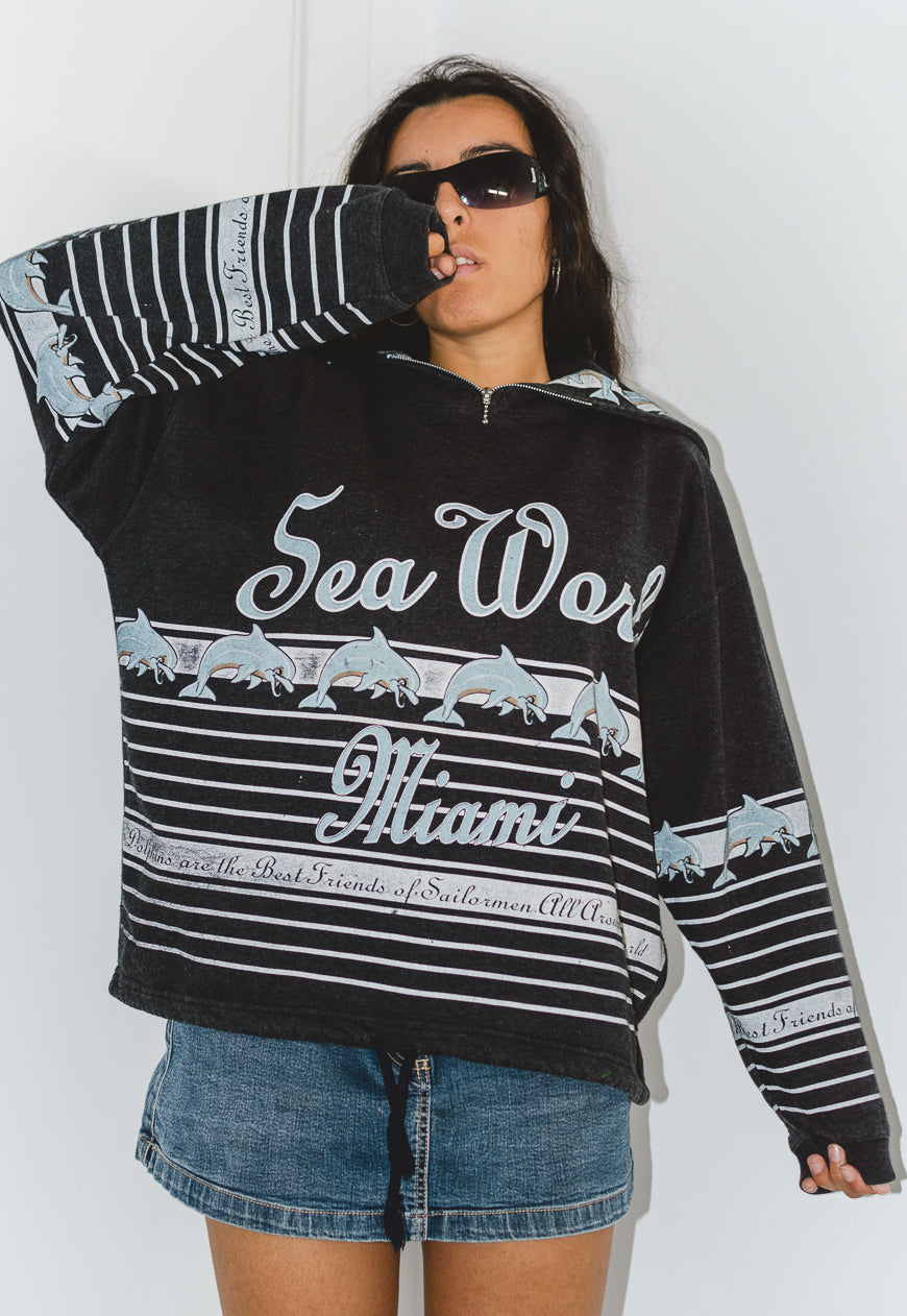 Vintage 90s Sea Animals Printed Graphic Hooded Sweatshirt